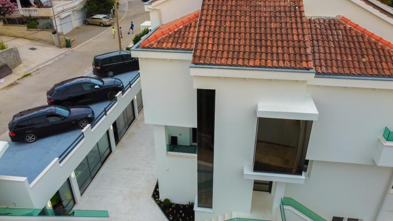 Holiday House Dominik Apartments Свети Петър Екстериор снимка