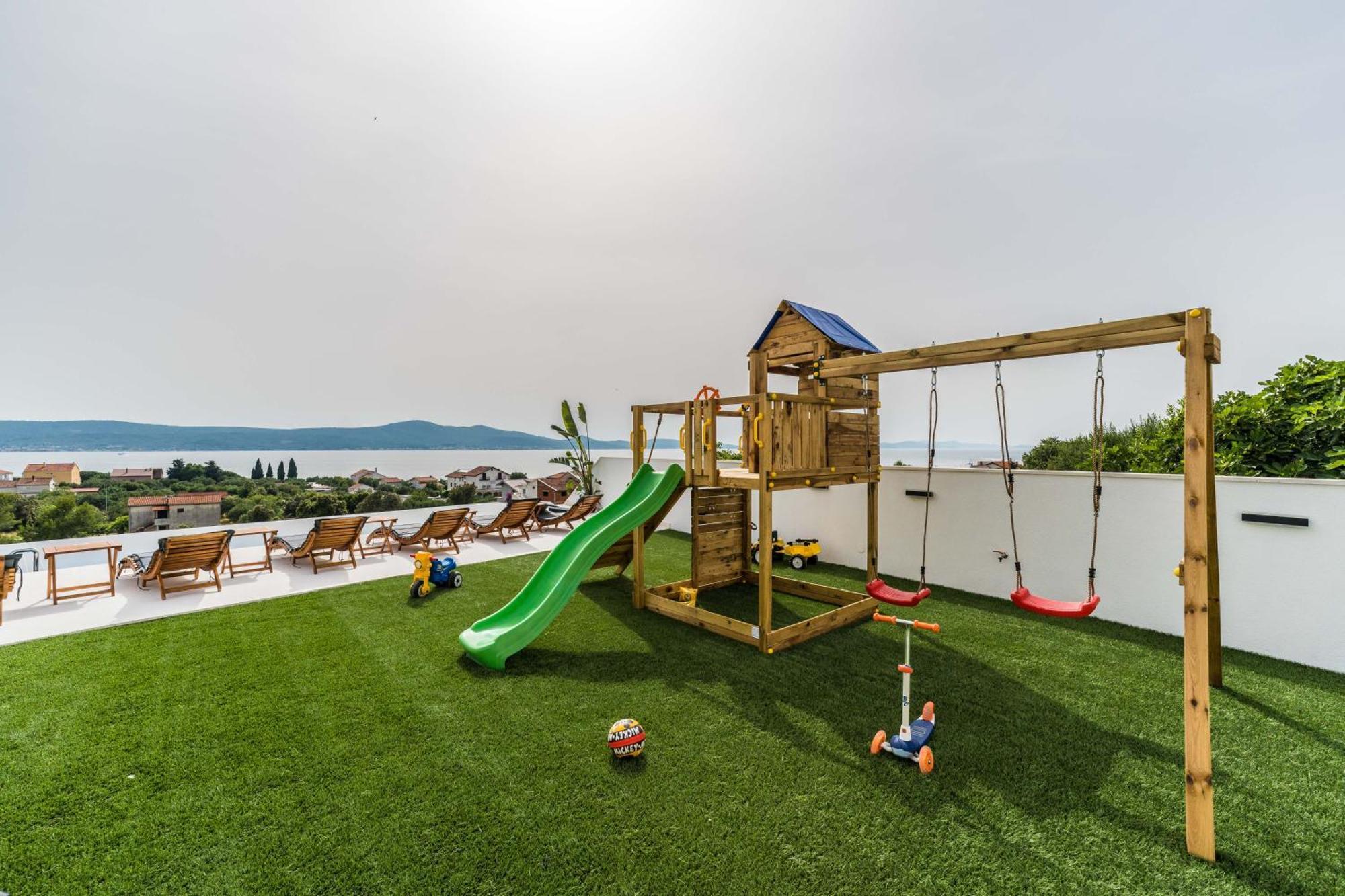 Holiday House Dominik Apartments Свети Петър Стая снимка