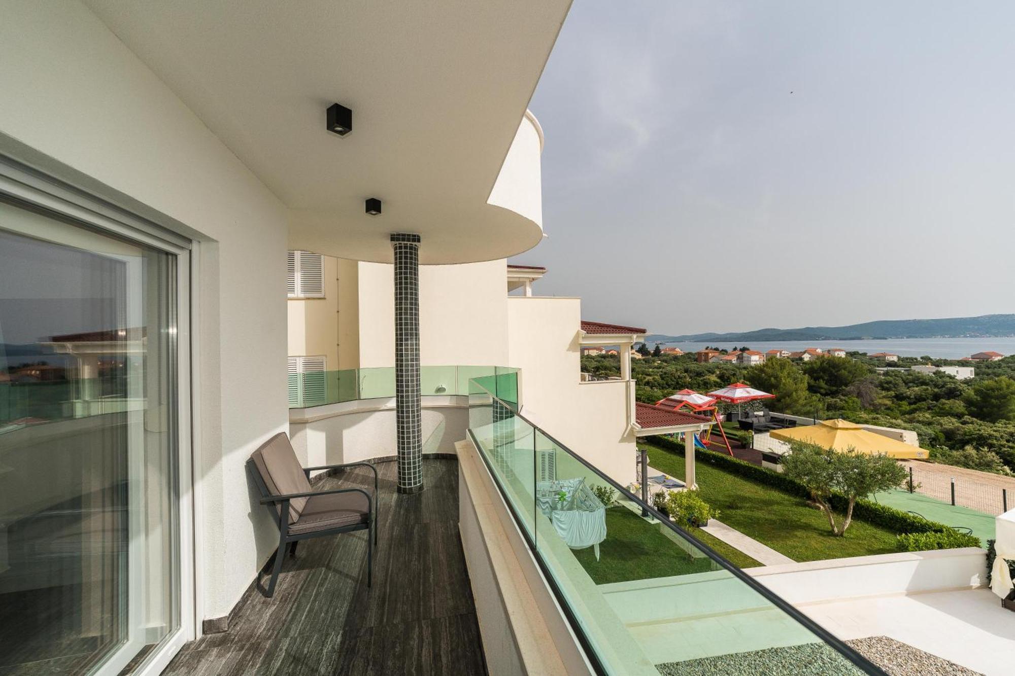 Holiday House Dominik Apartments Свети Петър Стая снимка
