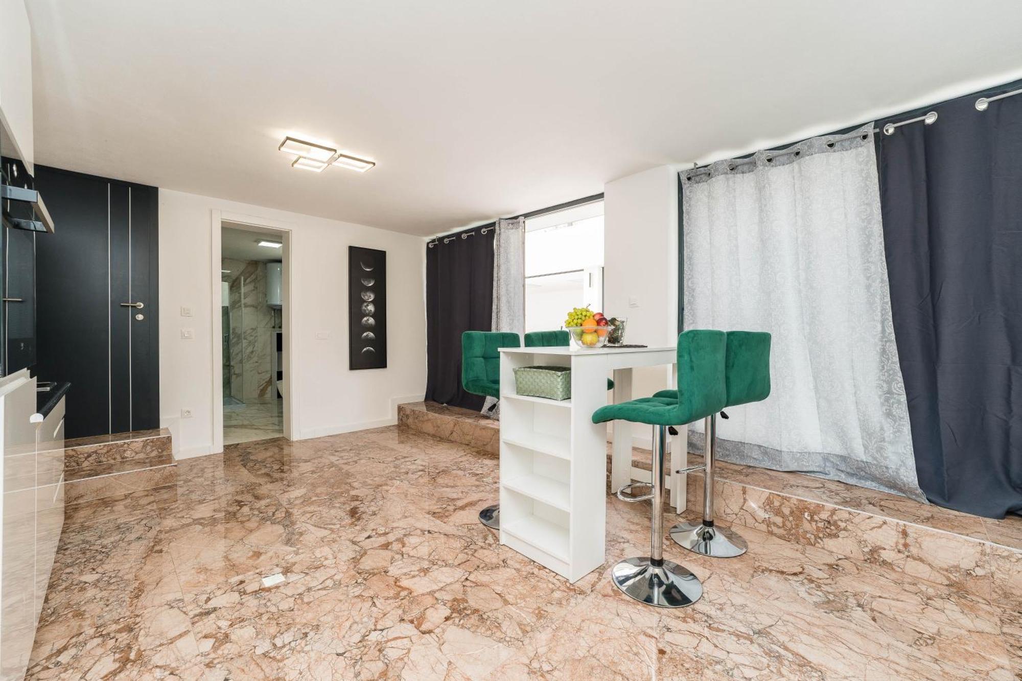 Holiday House Dominik Apartments Свети Петър Стая снимка
